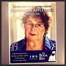 Shannon Applegate's Instagram, Twitter & Facebook