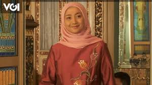 86,435 likes · 94 talking about this. Desy Ratnasari Famille Slamet Film Archives Archyworldys