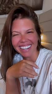 Kelly Bryson's Instagram, Twitter & Facebook