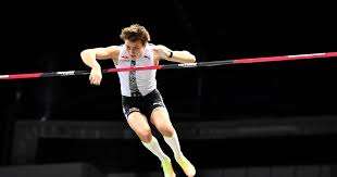 Armand mondo duplantis, born in louisiana in 1999, has long been pegged as the one to watch in men's pole vaulting. Mondo Duplantis Sets New 2021 Mark In Rouen Clearing 6 03m