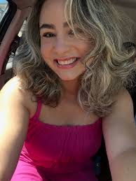 CARLA FRAGA| MANICURE E PEDICURE (@carlafragaesmalteria) • Instagram photos  and videos