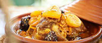 un tajine a deguster au restaurant les jardins du maroc tajine restaurant le jardin restaurant