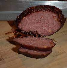Add the liquid smoke, pepper and garlic salt to the meat and mix very well. Double Garlic Smoked Summer Sausage Recipe Sausage Recipes Summer Sausage Recipes Smoked Food Recipes