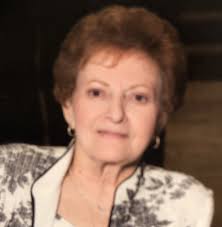 Catherine Frankenfield's Instagram, Twitter & Facebook