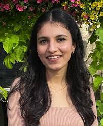 Lesley Hoyt's Instagram, Twitter & Facebook