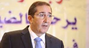 الرفاعي يهنئ الفائزين بالانتخابات ويعتبر الاحتفالات "مصيبة وإهانة"