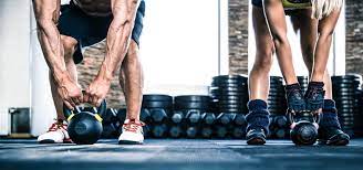 Was muss man dabei beachten und welche faktoren sind entscheidend? Kraftsport Warum Er So Gesund Fur Frauen Und Manner Ist
