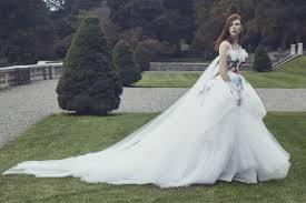 80 Best Wedding Dresses Fall 2019 Top Autumn Bridal Runway Looks As a bridesmaid, it's your duty to look super hot at your bestie's wedding. 80 best wedding dresses fall 2019