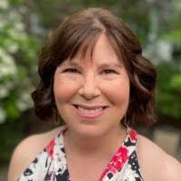 Suzanne Starnes's Instagram, Twitter & Facebook