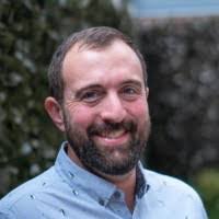 Travis Niles's Instagram, Twitter & Facebook