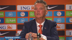 Louis van gaal is vanmiddag gepresenteerd als bondscoach van het nederlands elftal. 2maypea0h3kgvm