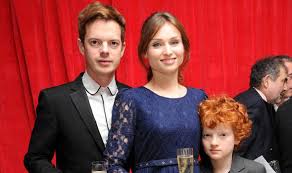She first came to prominence in the late 1990s, as the lead singer of the indie rock band theaudience. Sophie Ellis Bextor S Son Couldn T Finnish Homework As She Didn T Have Sticky Back Plastic Celebrity News Showbiz Tv Express Co Uk