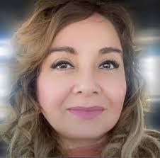 Andrea Belmares's Instagram, Twitter & Facebook