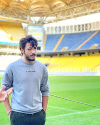 Vatanım sensin dizisinde izlediğim ve başarılı bulduğum oyuncu. Ask 101 In Kerem I Kubilay Aka Kimdir Kac Yasinda Nereli Hangi Dizilerde Oynadi Sevgilisi Bilinmeyenleri