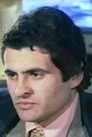 Senaryosunu sadık şendil'in yazdığı filmin yönetmeni orhan aksoy'dur. Neseli Gunler Yapim Ekibi Oyunculari