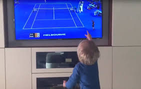 Nakon servisa mladog nijemca, linijski sudac je pokazao aut. Novak Ä'okovic Stefan Ä'okovic Totalinfo Hr