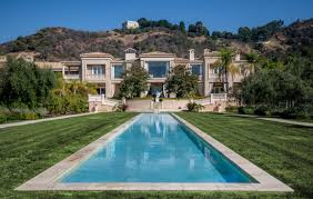 Jeff greene started his career in the modeling world showcasing his talent in commercial print, high fashion, and runway shows. Facing Real Estate Slowdown Jeff Greene Regrets Building His Megamansion Wsj