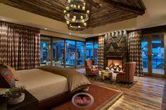 غرفة نوم رئيسية بجدران بيج و فير بليس 86 ديكورات غرف نوم Rustic Master Bedroom Bedroom With Sitting Area Beautiful Bedrooms Master