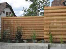 Peter Studer Holzbau Ag Sichtschutzwand Von Arx Wangen Sichtschutzwande Hintergarten Gartengestaltung