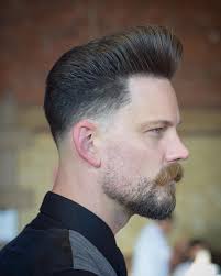 Elvis prestley, johnny cash ou encore jerry lee lewis n'ont plus de secret pour vous et vous inspire. Awesome 35 Smokin Hot Rockabilly Hairstyles Timelessly Classy Check More At Http Stylemann Com Best Roc Rockabilly Hair Modern Pompadour Latest Hairstyles