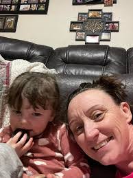 Jeri Marsh's Instagram, Twitter & Facebook