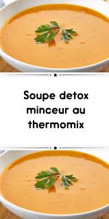 Rien de mieux qu'un velouté de légumes pour se réchauffer et se réconforter du froid. Soupe Minceur Detox Au Thermomix Kyle S Detox Minceur Recette Legumes Minceur Recette Soupe Thermomix Soupe Detox