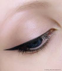подводка для глаз Maybelline Eyestudio Lasting Drama Gel Liner Pidvodka Dlya Ochej Maybelline Eyestudio Lasting Drama Gel Liner Ne Vmiyete Malyuvati Strilki Ya Pokazhu Vam 4 Naochnih Sposobu Yak Malyuvati Yih Za Dopomog 2020 Makyaj Ipuclari Makyaj Fikirleri Makyaj Ornekleri