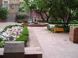Es una de esas tiendas que solo hay en madrid: Del Jardin De Montellano Al Huerto De Las Monjas Arte En Madrid
