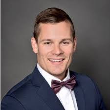 Stephen Petrucci's Instagram, Twitter & Facebook