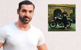 Director sanjay gupta shared his first look on twitter, along with the caption, one of my. Mumbai Saga John Abraham Looks Fierce In A Black Pathani Kurta
