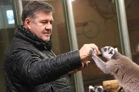 Kovács andrás péter, hadházi lászló és litkai gergely sorra veszik az eu. Hadhazi Laszlo Megrendelese Pathalia Magazin Pathalia