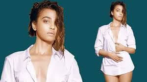 Radhika Apte HOT Braless Photo Shoot 2016
