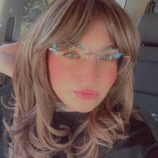 what can i do if my auratus is what i assume, prolapsing? and why is it?  its got a pink bubble coming out its butt ): do i just leave it be