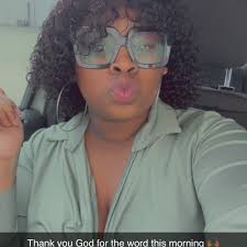 Congratulations to our May Gold Standard of Patient Care Award winner,  Kahliya Warren. Kahliya's compassionate care was recognized by a patient  who said: "The young woman who delivered my meals each day,