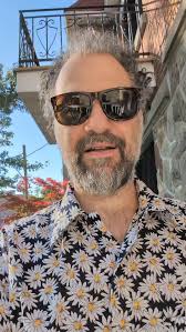 Tarif réduit jusqu'au 21 septembre **LIEN DANS LA BIO** Lancement EP  Folk-Bossa , Cabaret Lion d'Or