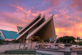 Maybe you would like to learn more about one of these? 5 Fakta Menarik Istana Budaya Kuala Lumpur Panggung Kelas Dunia Pertama Di Asia Kumparan Com