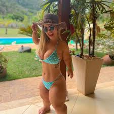 Lorena Almeida : rCelebsBR