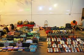 Pasar karat shah alam adalah di mana perniagaan hanya pada hari ahad sahaja, bermula jam 8 pagi hingga 12 tengahari. 7 Pasar Karat Flea Market Popular Di Malaysia