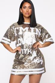 Fashion nova have 2 options when at the checkout for international orders, you can choose to pay the tax there and then at the checkout, or you can pay. Angela Simmons Shimmered In A Sequined Fashion Nova T Shirt Dress Fashion Bomb Daily Style Magazine Celebrity Fashion Fashion News What To Wear Runway Show Reviews