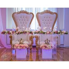 White Throne Chairs With Bling Google Search Sweetheart Table Wedding Royal Wedding Themes Diy Wedding Table