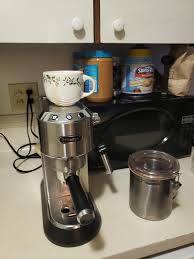 Utilising the thermoblock heating system, the de'longhi dedica makes coffees and espressos that are always at the optimal temperature. Delonghi Dedica Deluxe 15 Bar Pump Espresso Machine With Rapid Cappuccino System In Stainless Steel Walmart Com Walmart Com