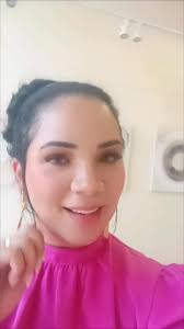 Hoy les dejo uno de mis favoritos... “Las mejores charlas del mundo no se  recuerdan por sus diapositivas… sino por cómo hicieron sentir a la  audiencia. 🎤✨ Hoy te traigo la sinopsis