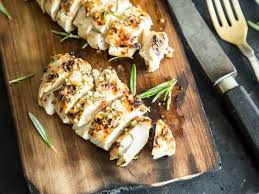 Gegrillte Hahnchenbrust In Wurziger Marinade Otto Wilde Grillers Hahnchenbrust Grillen Hahnchen Grillen Marinade Hahnchenbrust