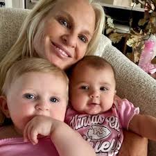 Kristi McBee (@klmcbee05)