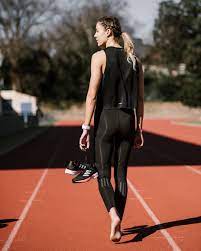 This video focuses on her running skills. Rencontre Avec Cassandre Beaugrand La Championne De Triathlon Qui Court Plus Vite Que La Vitesse U Run