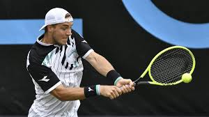 Matteo berrettini has contested five of his six atp tour finals on clay. Atp Stuttgart Jan Lennard Struff Verliert Gegen Matteo Berrettini Eurosport