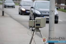 Ein fahrer wurde sogar mit mehr als 80 km/h zu schnell geblitzt. Pol Pptr Ankundigung Von Radarkontrollen In Der 49 Kalenderwoche 2017 Presseportal