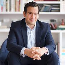 Rodrigo lara restrepo es senador de la república de colombia desde abril de 2008 por el partido cambio radical, despuès de que el jefe del partido, germán vargas lleras, renunciara a su curul. Rodrigo Lara Rodrigo Lara Twitter
