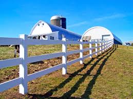 Since 2007 we have specialized in improving properties in the placerville area with quality fences for farm properties, ranch properties, garden fences, dog fence, wood, chain and other. Horse Fence Installation In Oklahoma By Fence Okc
