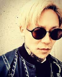 tumblr is a place to express yourself discover yourself and bond over the stuff you love it s where your interest dir en grey cyberpunk aesthetic visual kei